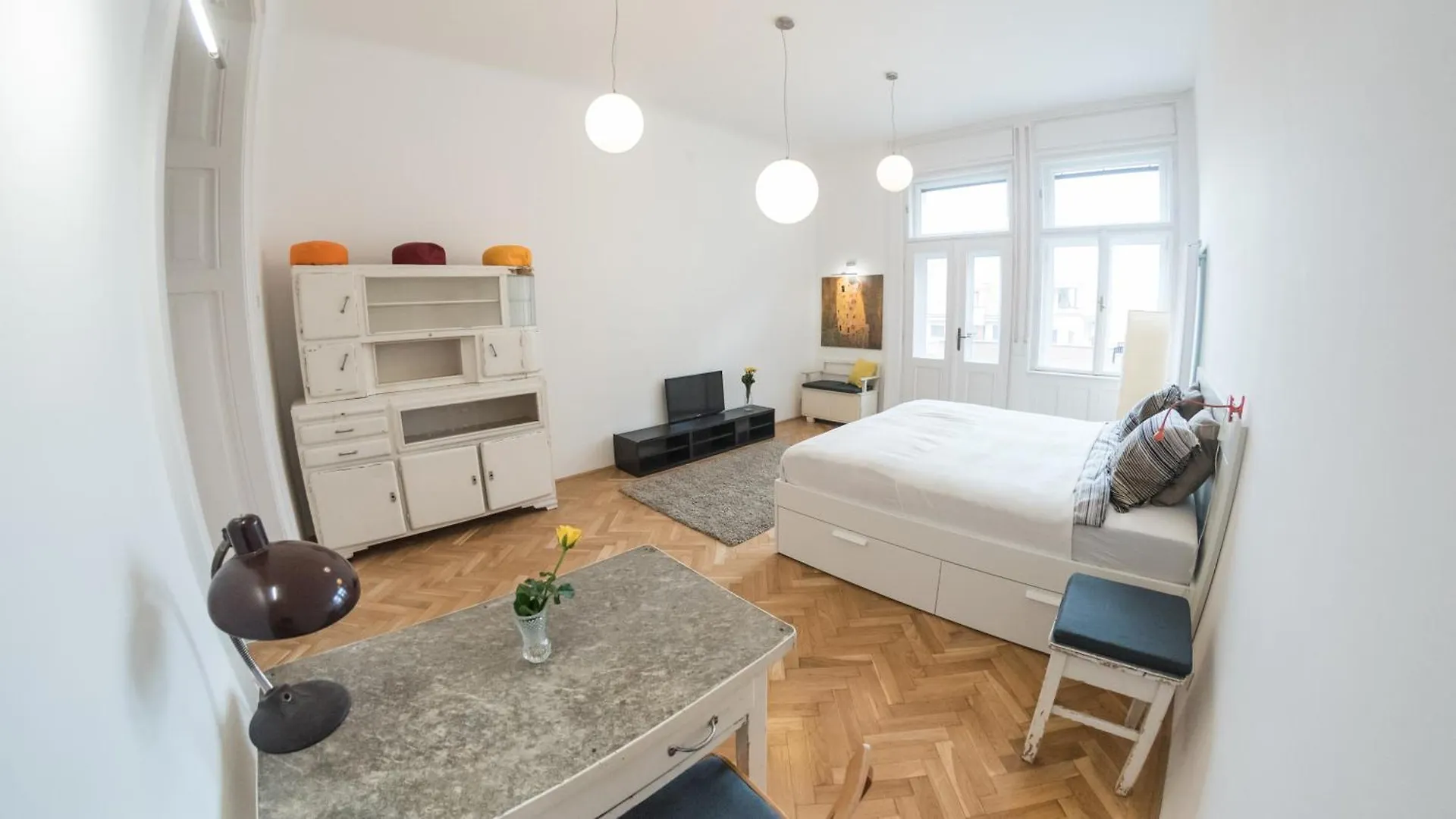 Newsunny Apartment At The Budacastle Budapest