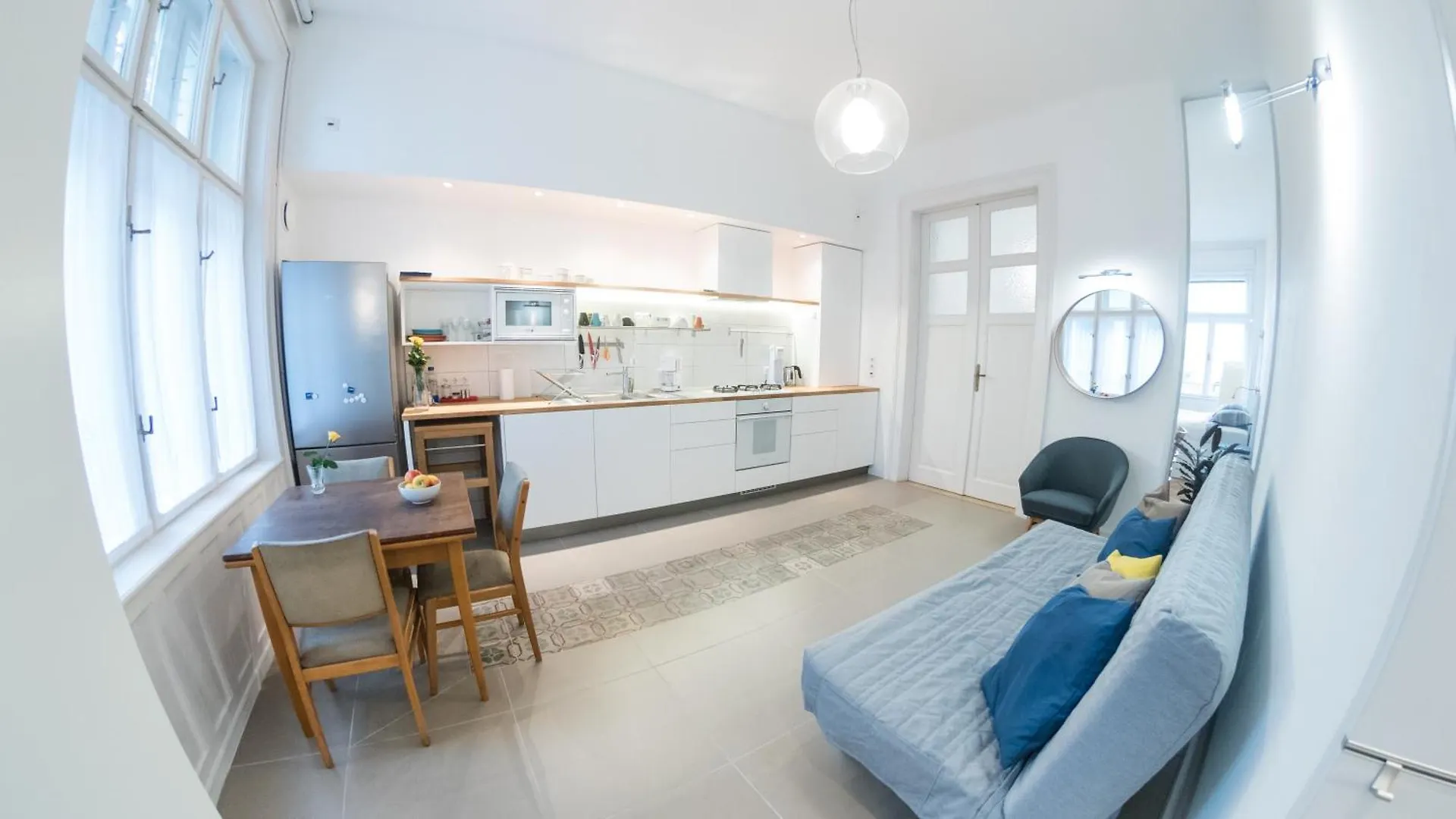 Newsunny Apartment At The Budacastle Budapest