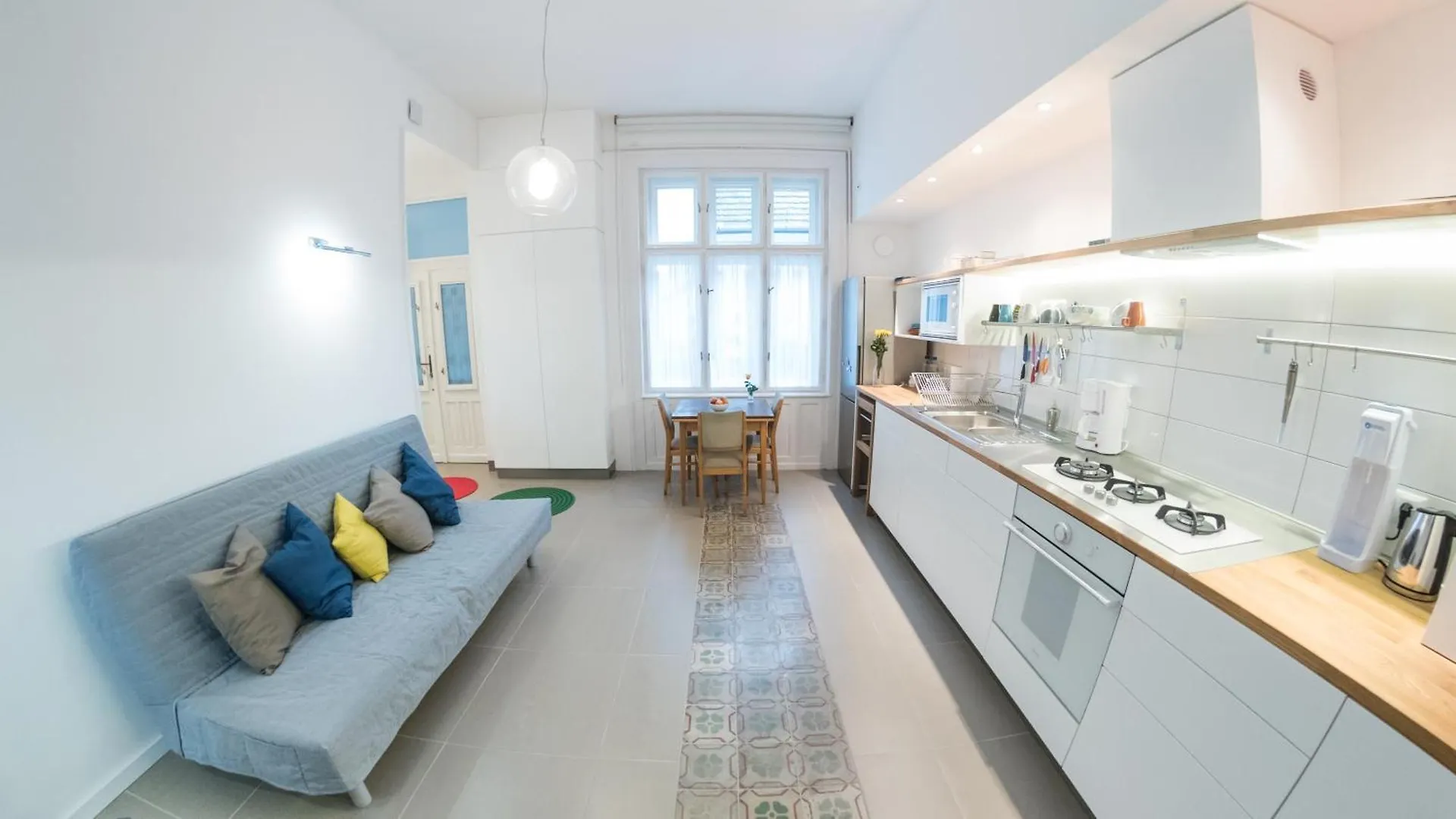 Newsunny Apartment At The Budacastle Budapešť